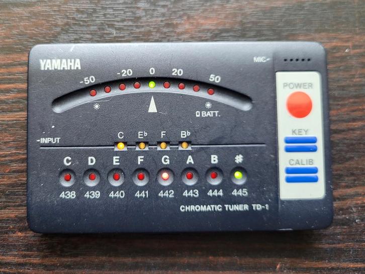 Tuner et tuner Yamaha TD-1, Musique & Instruments, Instruments | Accessoires, Utilisé, Violoncelle, Enlèvement ou Envoi