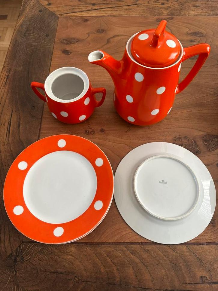 Vintage koffie-/theeset „Polka Dot” — Mix Kahla & Victoria, Antiek en Kunst, Antiek | Servies compleet, Ophalen