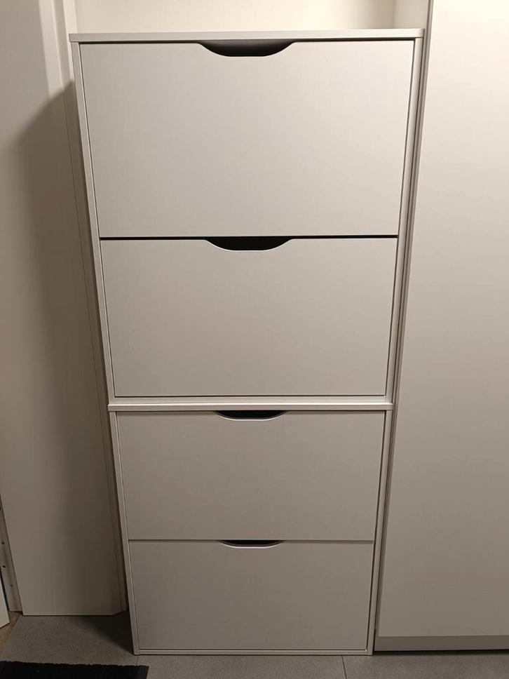 Twee witte schoenkasten in perfecte staat, Huis en Inrichting, Kasten | Schoenenkasten, Ophalen