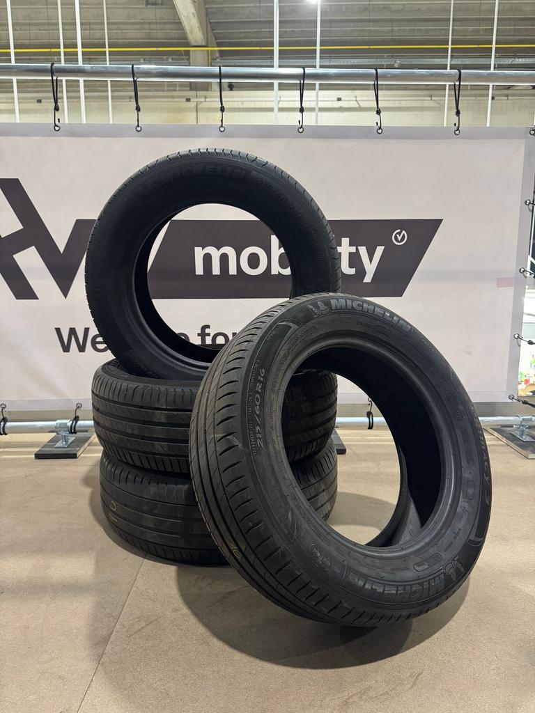 4 Zomerbanden Michelin 215/60R16 99H 4-5mm, Autos : Pièces & Accessoires, Pneus & Jantes, 215 mm, 16 pouces, Véhicule de tourisme