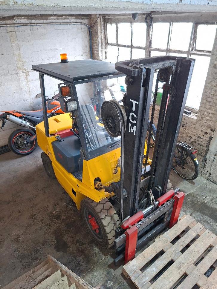 Chariot élévateur TCM FD30, Articles professionnels, Machines & Construction | Chariots élévateurs & Transport interne, Chariot élévateur