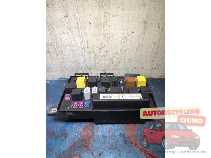 Boîte à fusibles d'un Opel Zafira, Autos : Pièces & Accessoires, -, Opel, 3 mois de garantie, Utilisé