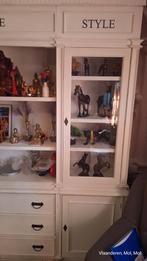 Witte stijlvolle kast te koop in mol, Huis en Inrichting, Kasten | Buffetkasten, Ophalen