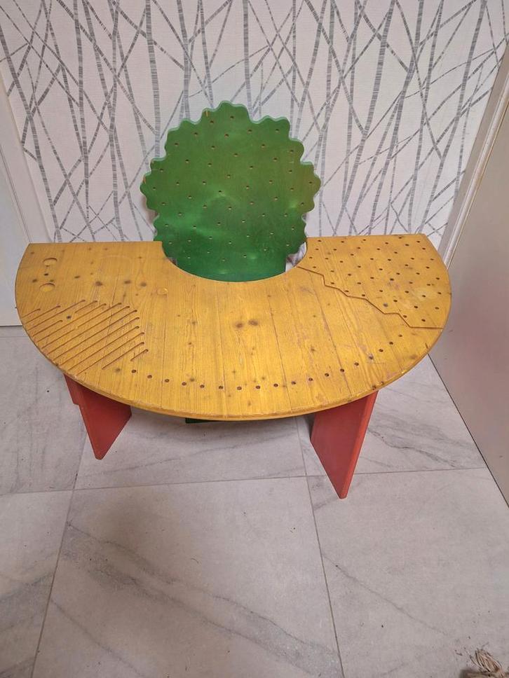 Uniek origineel kindertafeltje van ontwerper, Kinderen en Baby's, Kinderkamer | Tafels en Stoelen, Ophalen