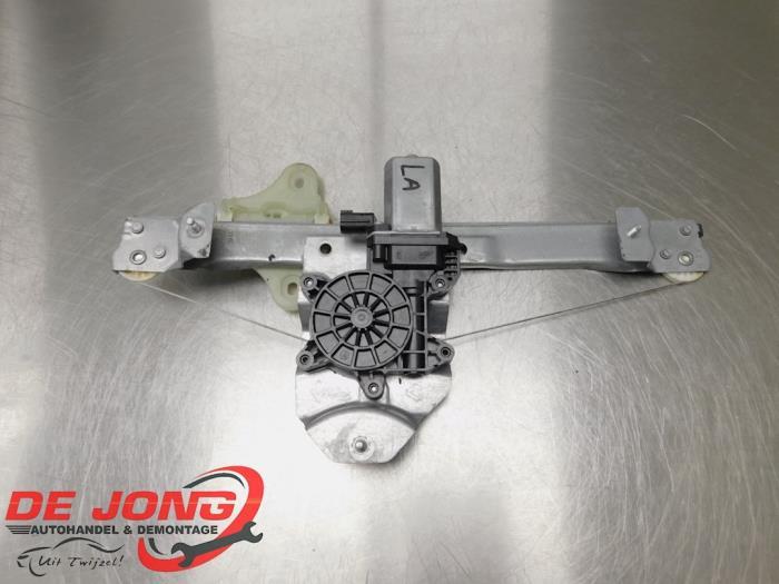 Mécanique vitre 4portes arrière gauche d'un Renault Clio, Renault, -, 3 mois de garantie, Utilisé