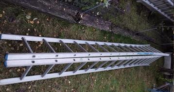 Aluminium steekladders beschikbaar voor biedingen