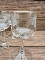 Set van 4 antieke glaasjes in geslepen glas likeur digestief, Ophalen of Verzenden