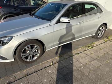 Te koop: Mercedes E200 Diesel Berline – Full Optionz   beschikbaar voor biedingen