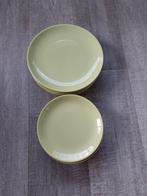 Dessertborden,groteborden en kommen Ikea Groen alles voor 6€, Huis en Inrichting, Ophalen of Verzenden, Zo goed als nieuw, Kom(men)