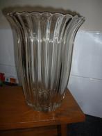 Vase ancien en verre vase belle déco dessin dans le verre, Antiquités & Art, Enlèvement ou Envoi