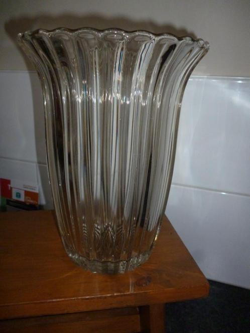 Vase ancien en verre vase belle déco dessin dans le verre, Antiquités & Art, Antiquités | Vases, Enlèvement ou Envoi