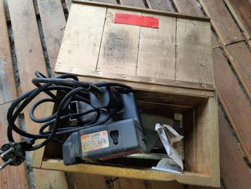 Bandschuurmachine Skil 600 watt, Doe-het-zelf en Bouw, Gereedschap | Schuurmachines, Ophalen, Gebruikt, 600 tot 1200 watt, Bandschuurmachine