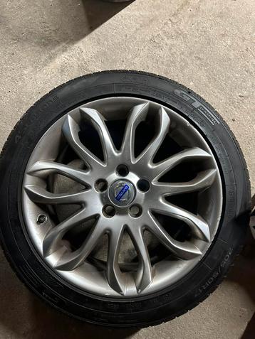 Jantes Volvo C30/S40/V50/V40 5x108 r17 avec pneus neufs, Autos : Pièces & Accessoires, Pneus & Jantes, Neuf, Pneus et Jantes, 4 Saisons