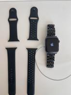 Apple watch 5 series 44mm met 3 bandjes + lader, Ophalen, Gebruikt, IOS, Waterdicht
