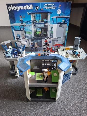 Playmobil - Politiebureau 6919 beschikbaar voor biedingen