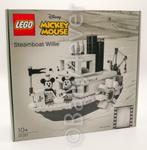 LEGO Disney Mickey Mouse Steamboat Willie (21317), Ophalen of Verzenden, Mickey Mouse, Nieuw, Beeldje of Figuurtje