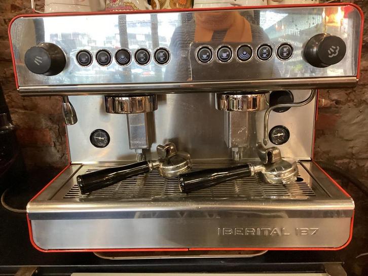 Koffiemachine en koffiemolen, Zakelijke goederen, Horeca | Keukenapparatuur, Ophalen