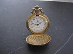 zakhorloge 5 cm doormeter goudkleurig met stoomtreintekening, Handtassen en Accessoires, Zakhorloge, Zo goed als nieuw, Goud, Ophalen
