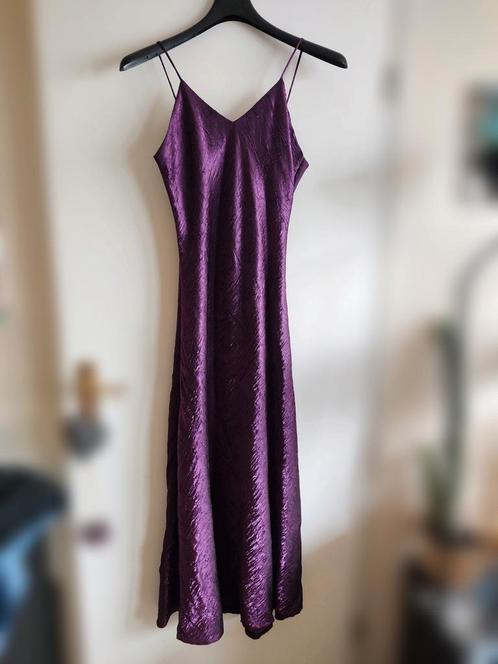 Paarse galajurk + sjaal + clutch Maat 40, Kleding | Dames, Gelegenheidskleding, Zo goed als nieuw, Galajurk, Maat 38/40 (M), Ophalen of Verzenden