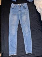 Plusieurs jeans à vendre - 10€ pièce, Kleding | Dames, Spijkerbroeken en Jeans, Zo goed als nieuw