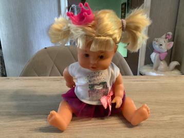 Baby speelgoed pop (33 cm) beschikbaar voor biedingen