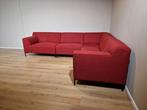 Montel Fresh Hoekbank - Rood - Stof - Design - Zwarte poten, Huis en Inrichting, Zetels | Zetels, 300 cm of meer, 150 cm of meer