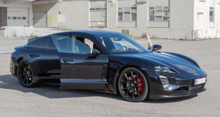Porsche Taycan GTS / gyeon coat./ Porsche approved sep.2026, Auto's, Porsche, Particulier, Taycan, Elektrisch, Berline, Zwart