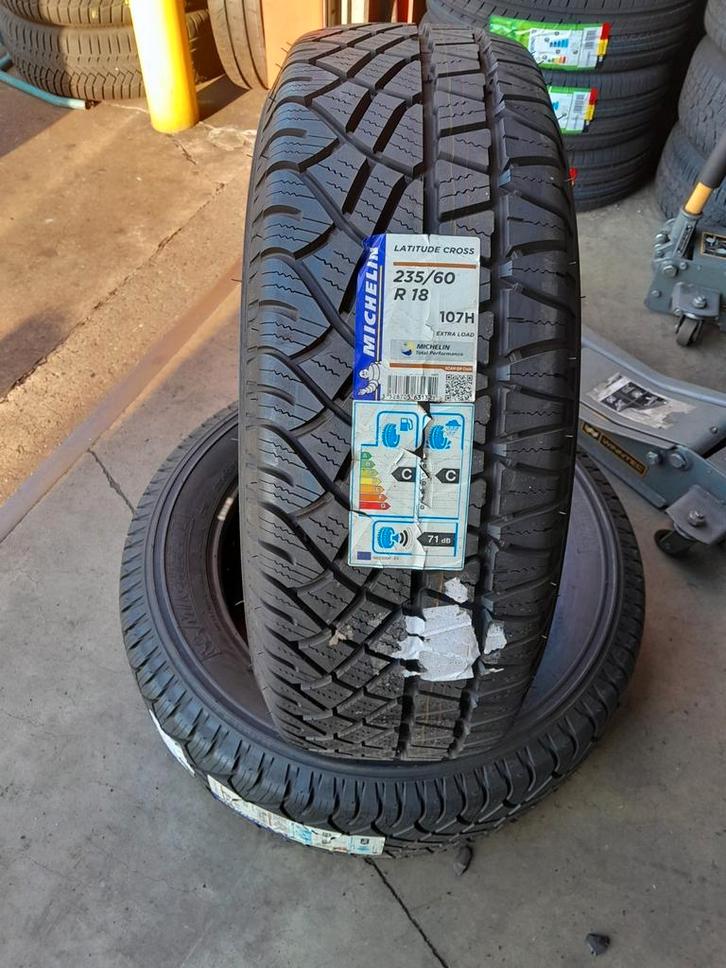 2356018 235/60/18 235/60R18 demo, Auto diversen, Autosport-onderdelen, Zo goed als nieuw, Ophalen