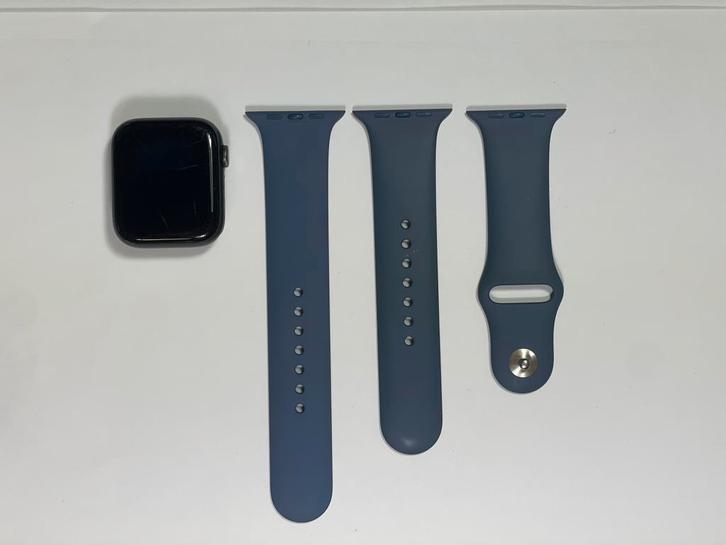 Apple Watch Series 6 (prijs bespreekbaar), Handtassen en Accessoires, Smartwatches, Gebruikt, GPS, Ophalen