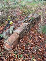 Oude dakpannen en boordstenen, Doe-het-zelf en Bouw, Dakpannen en Dakbedekking, Ophalen, Gebruikt, Dakpannen