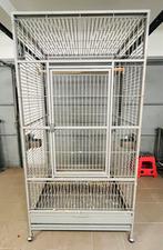 Montana grote kooi voor papegaaien, Ophalen of Verzenden, Gebruikt, Metaal, Vogelkooi