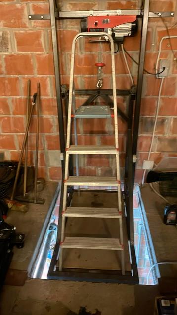Aluminium ladder 5 treden
