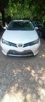 Toyota Auris hybrid 1.8 benzine, Stof, 4 cilinders, Wit, Bedrijf