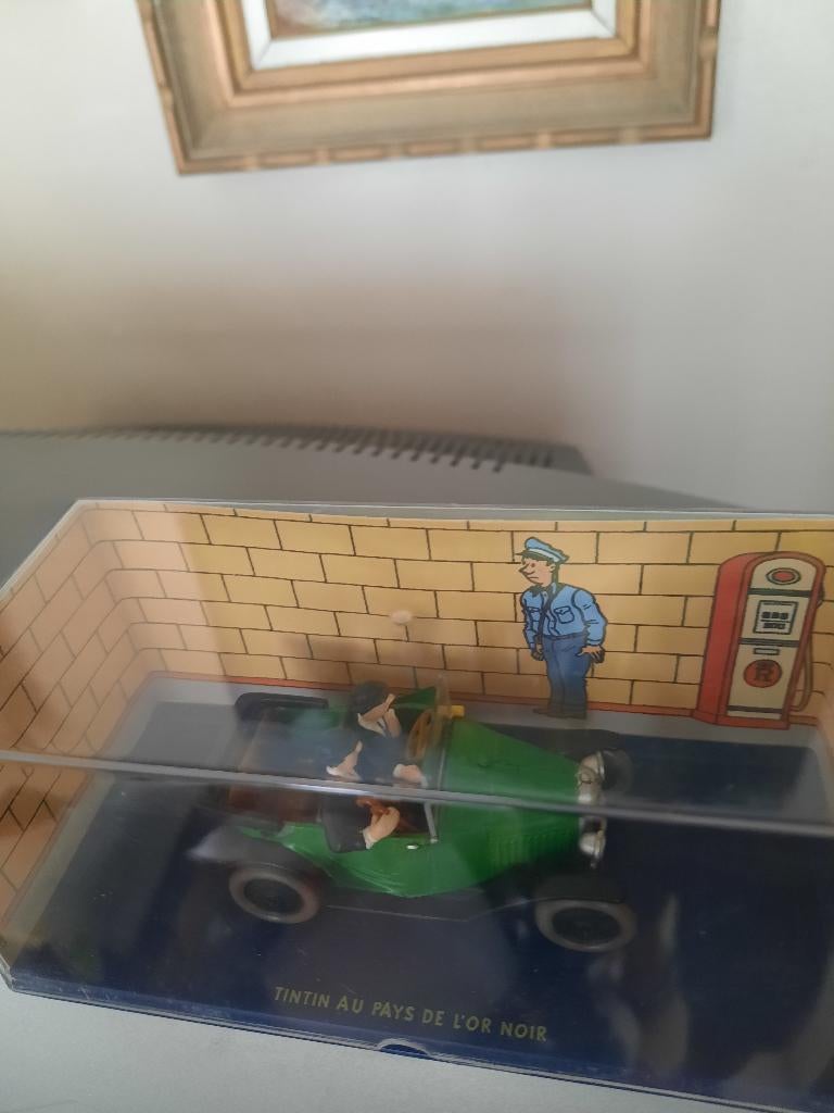 La 5cv. citroën des Dupond au pays de l'or noir, Collections, Personnages de BD, Neuf, Statue ou Figurine, Tintin, Enlèvement ou Envoi