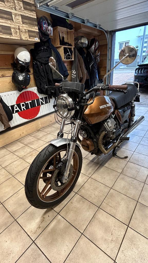 Moto, Motos, Motos | Moto Guzzi, Particulier, Tourisme, 12 à 35 kW, 2 cylindres, Transmission par cardan, Échappement sport, Enlèvement