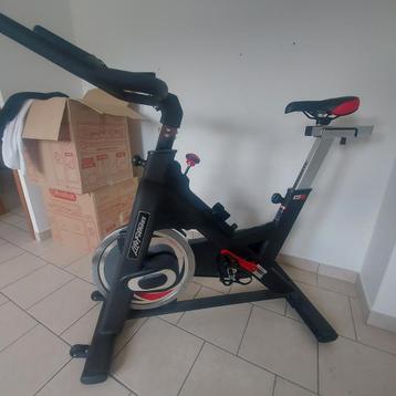 Hometrainer beschikbaar voor biedingen