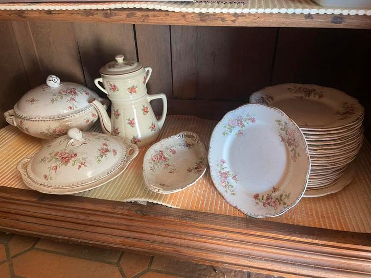 Antiek servies — Faïenceries de Nimy — 19e/begin 20e bloemen, Antiek en Kunst, Antiek | Servies compleet, Ophalen