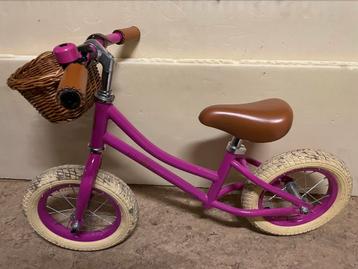 Roze loopfiets Rebel beschikbaar voor biedingen