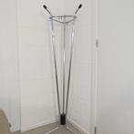 Tubax kapstok van 1960, Ophalen