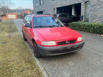 Opel Astra 1.6Benzine Automaat gekeurd vvk beschikbaar voor biedingen