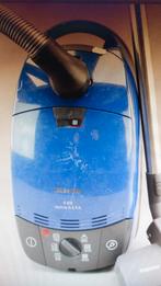 Cherche aspirateur Miele serie S500 pour pièces, Enlèvement, Aspirateur