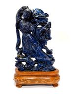 Statue en lapis-lazuli sur un piédestal., Enlèvement ou Envoi, Minéral