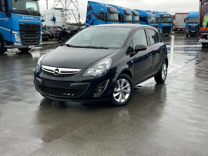 •⁠  ⁠Opel Corsa Cosmo •⁠  ⁠27/08/2014 •⁠  ⁠30000.km, Auto's, Opel, Bedrijf, Corsa, ABS, Airbags, Airconditioning, Alarm, Bluetooth