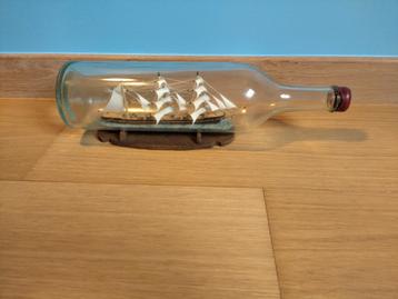 Boot in fles, Enlèvement, Comme neuf
