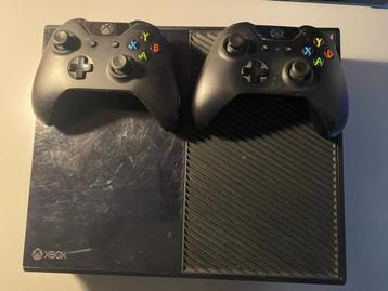A SAISIR Xbox One 500 GB + 2 manettes + 3 jeux beschikbaar voor biedingen