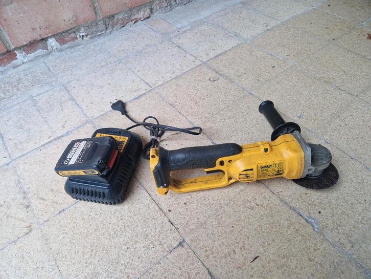 Meule DeWalt 18 V, Bricolage & Construction, Outillage | Meuleuses, Utilisé, Meuleuse d'angle, Enlèvement ou Envoi