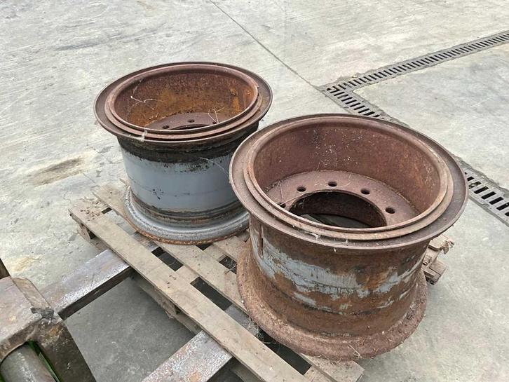 Jantes (2x), Articles professionnels, Agriculture | Pièces | Pneus, Jantes & Essieux