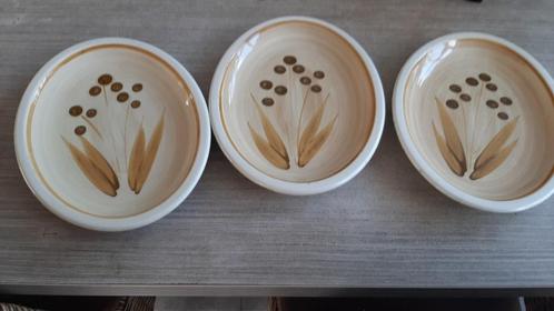 3 ovalen borden, Huis en Inrichting, Keuken | Servies, Gebruikt, Bord(en), Overige stijlen, Aardewerk, Ophalen of Verzenden