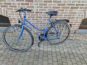 Damesfiets, ideaal voor studente als kotfiets beschikbaar voor biedingen