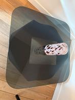 Table design Mobius par Lucidi Pevere, Enlèvement, Verre